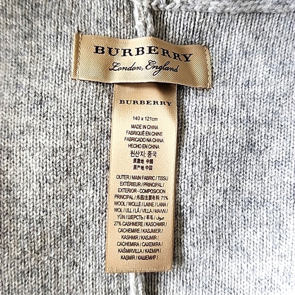 Burberry Cashmere Cape - Picture 4 of 6